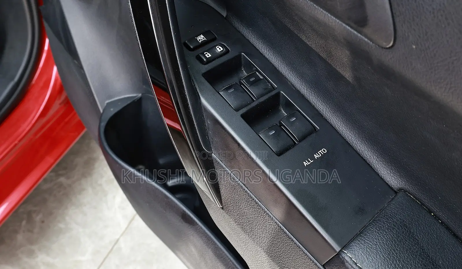 Toyota Auris 2017 Red