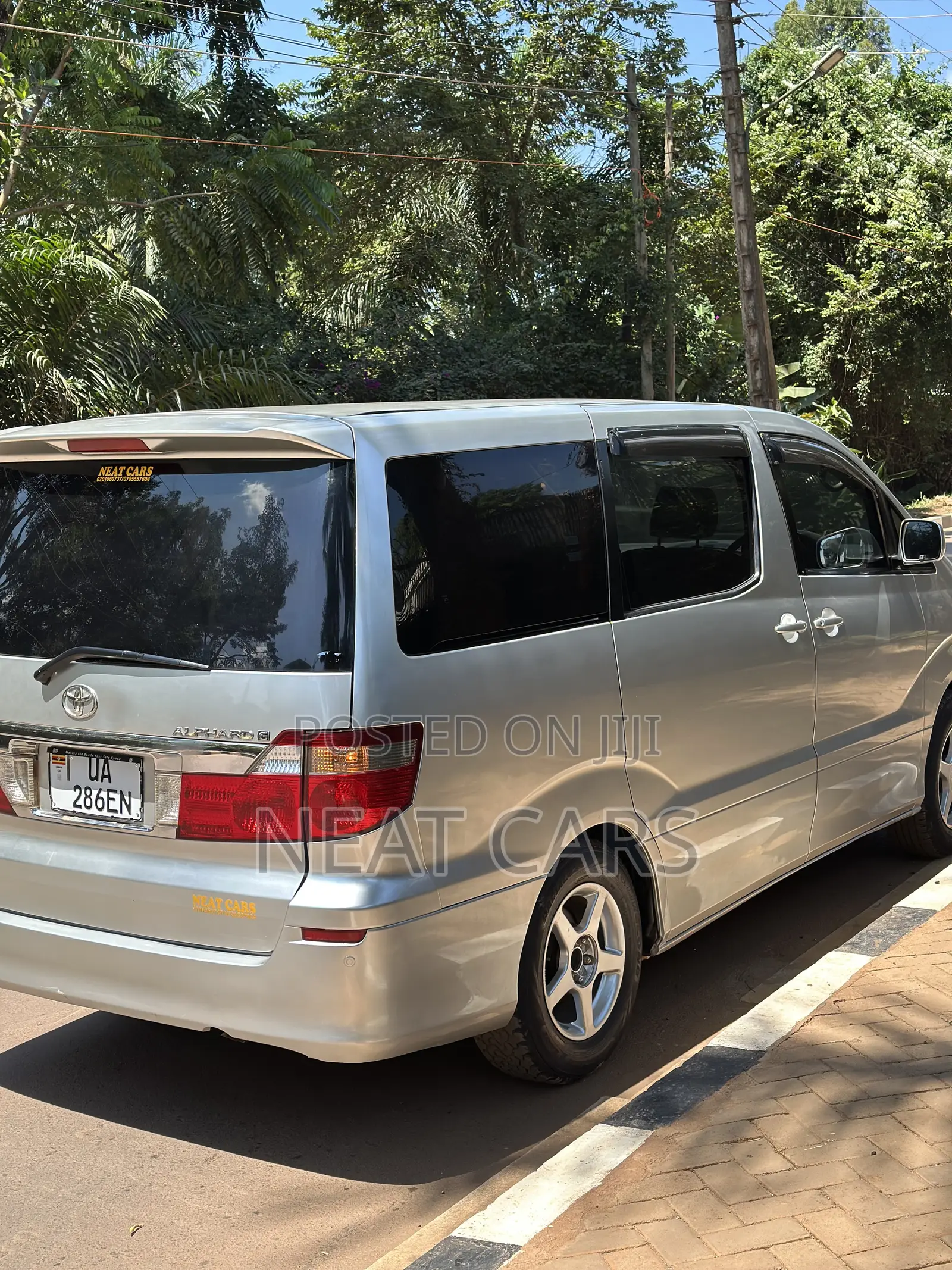 Toyota Alphard 2005 Silver
