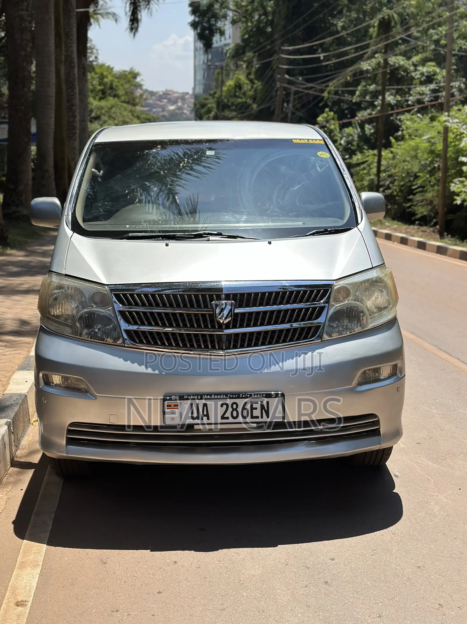 Toyota Alphard 2005 Silver