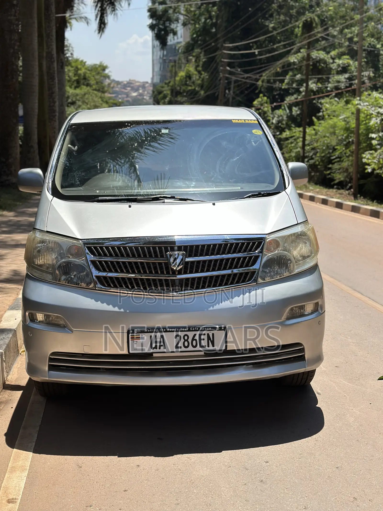Toyota Alphard 2005 Silver