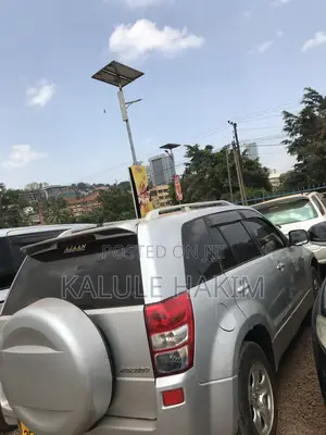Suzuki Escudo 2005 Silver