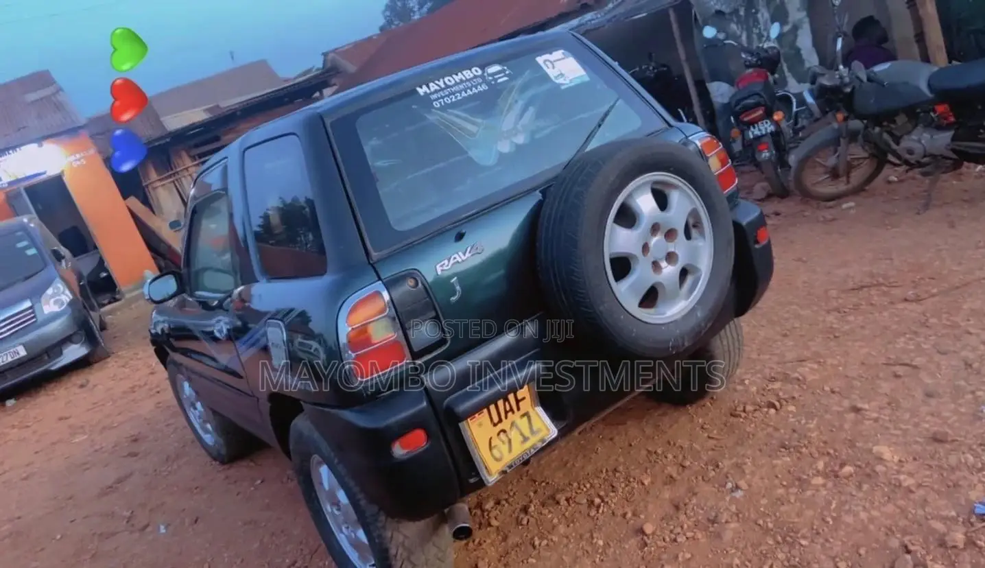 Toyota RAV4 1999 Green