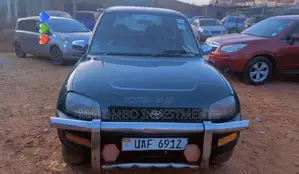 Toyota RAV4 1999 Green
