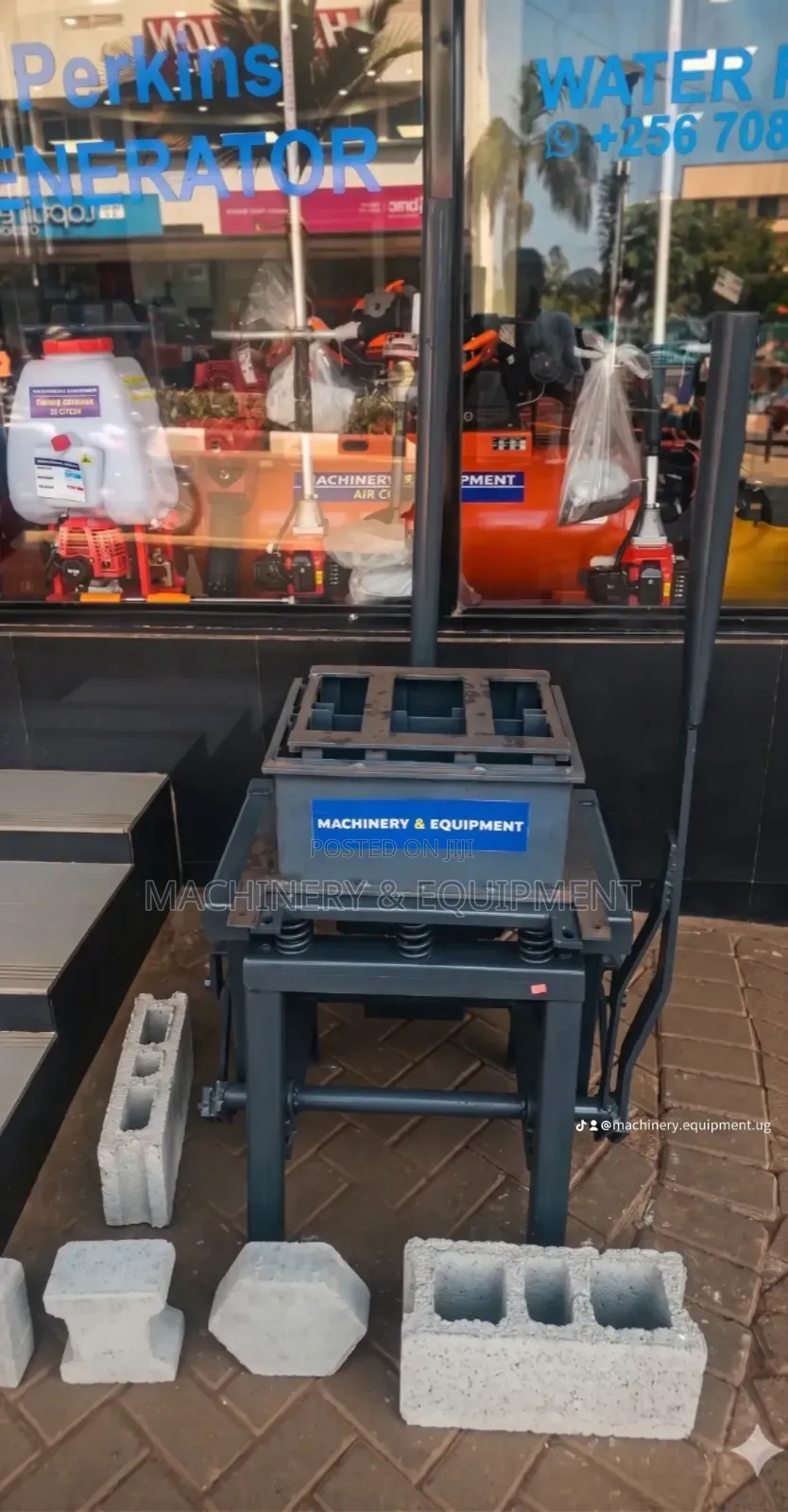 Block/Pavers Making Machine
