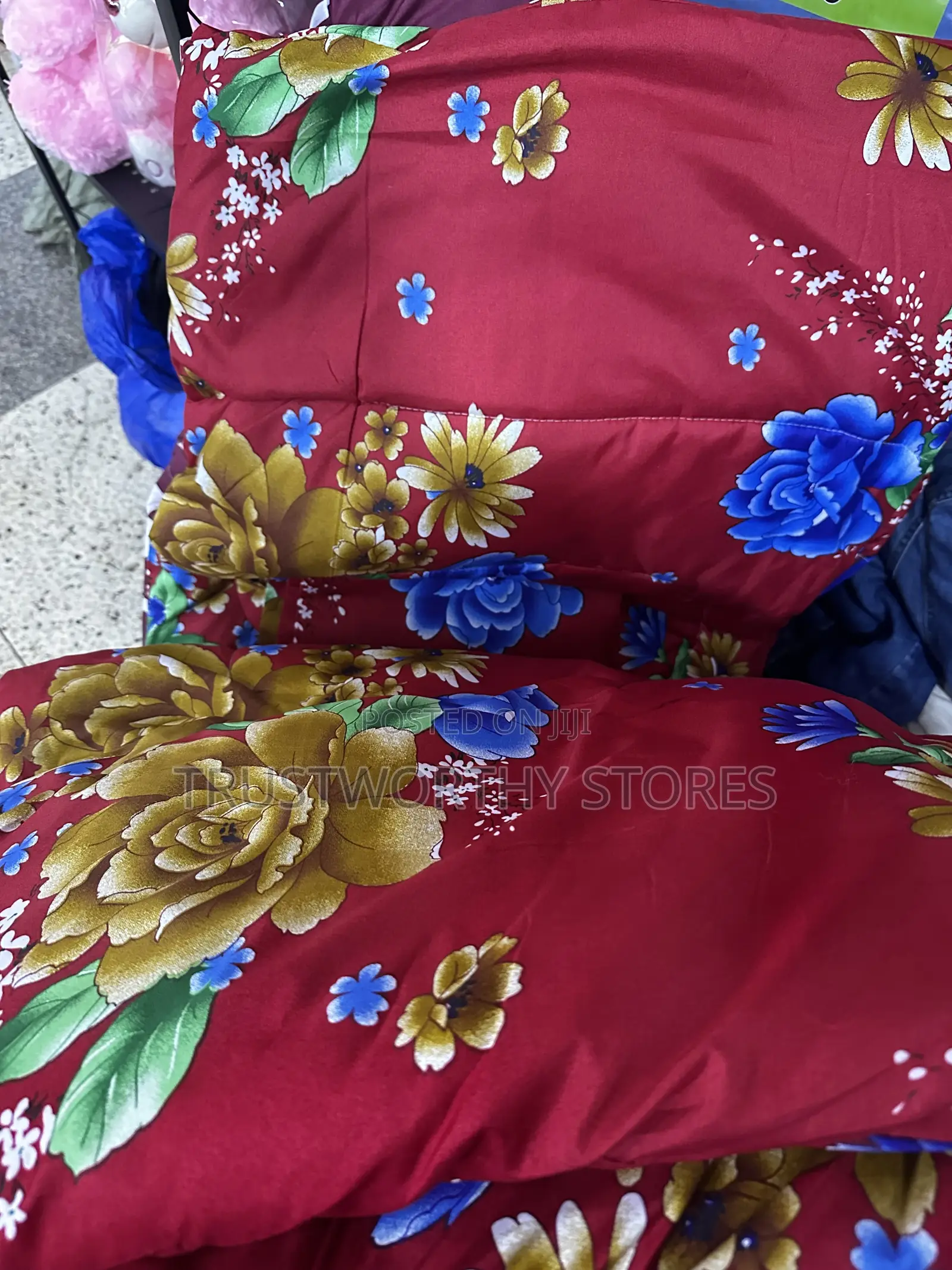 Flowered Bedcover Or Duvet