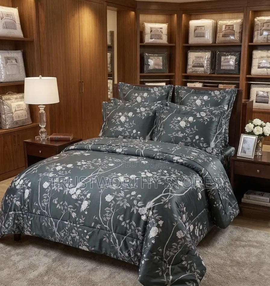 Bedcover With 2 Pillowcases, 1 Bedsheet and 1 Duvet