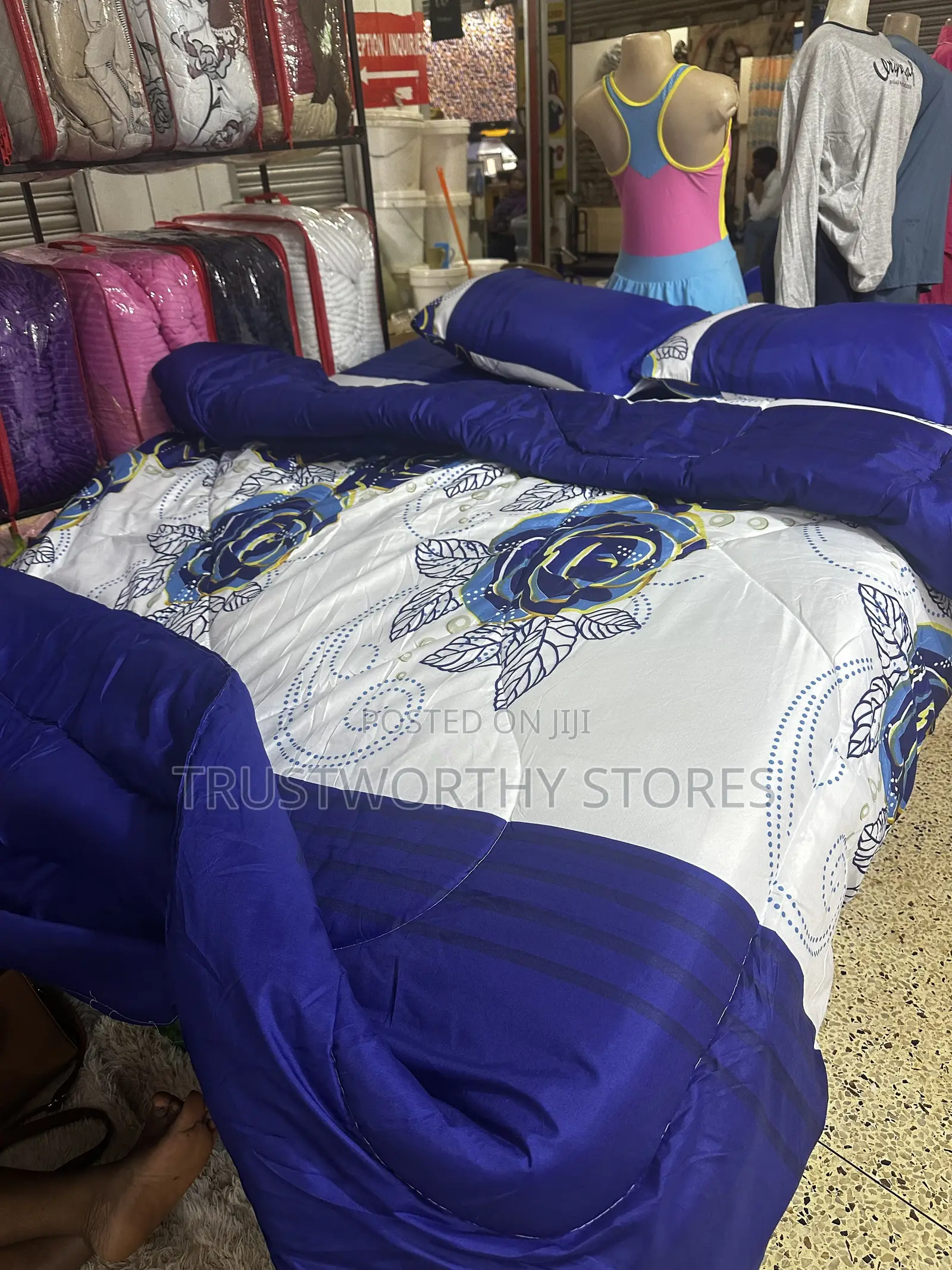 2 Pillowcases, 1 Bedsheet and 1 Duvet Size (4x6 and 5x6)