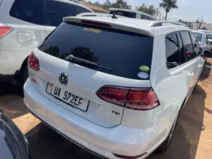 Volkswagen Golf 2017 White