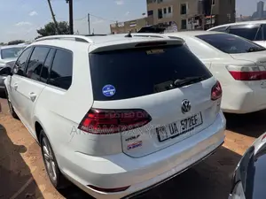 Volkswagen Golf 2017 White