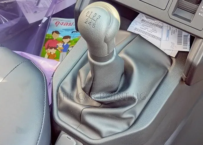 New Toyota Hilux 2025 White