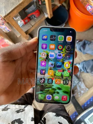 Apple iPhone 13 128 GB White