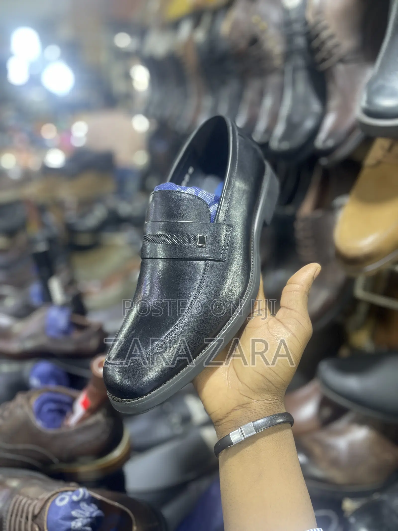 Selling Good Quality Shoes