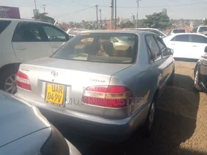 Toyota Corolla 2001 Silver