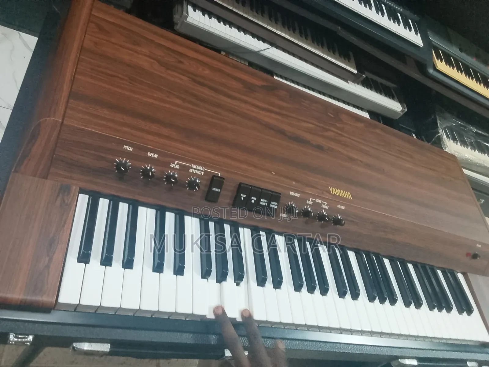 Yamaha Keyboard Wood