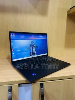 New Laptop Asus VivoBook 15 X510UQ 8GB Intel Core i7 SSD 256GB