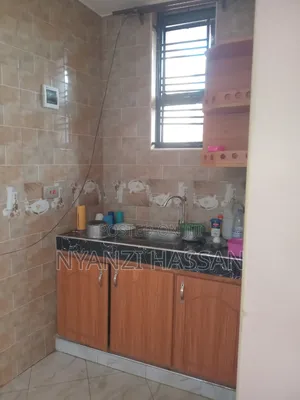 1bdrm House in Main Road, Rubaga for rent