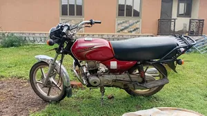 Bajaj Boxer 2024 Red