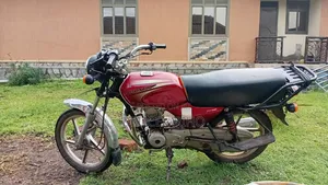 Bajaj Boxer 2024 Red