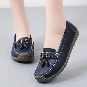 Black Leather Lady’S Shoe