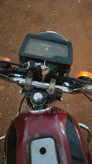 Bajaj Boxer 100 2012 Red