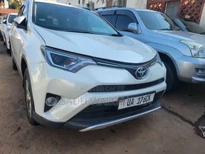 Toyota RAV4 2015 White