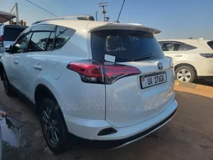 Toyota RAV4 2015 White