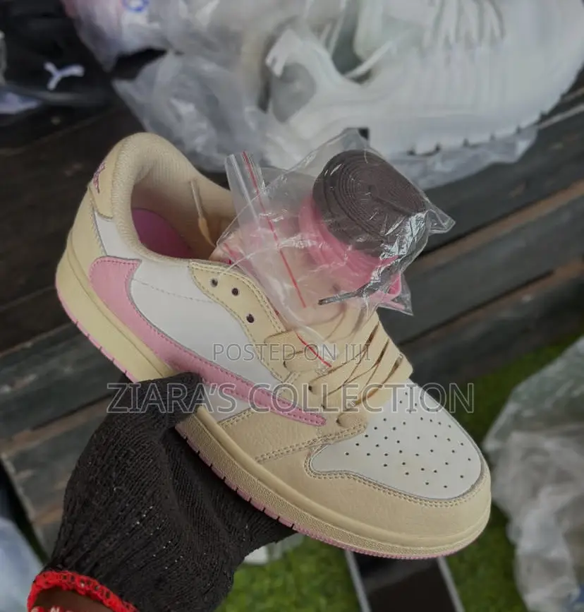 Sky Pink Nike Air Jordan 1 Low X Travis Scott Sneakers