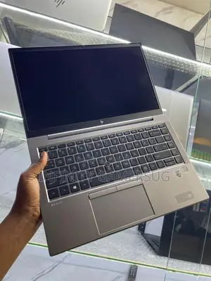 Laptop HP ZBook Firefly 14 G7 8GB Intel Core i5 SSD 256GB