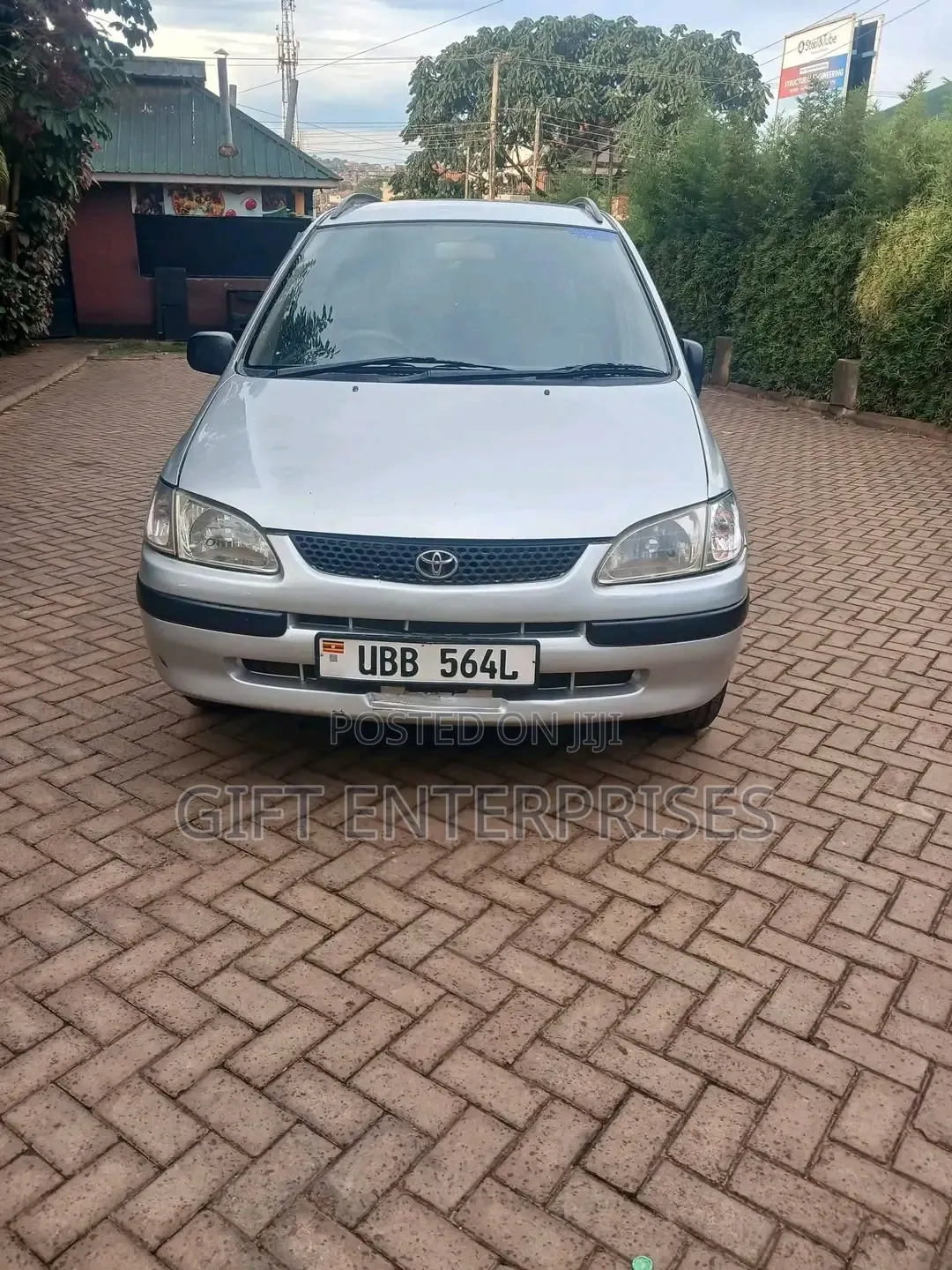 Toyota Corolla Spacio 2000 Silver