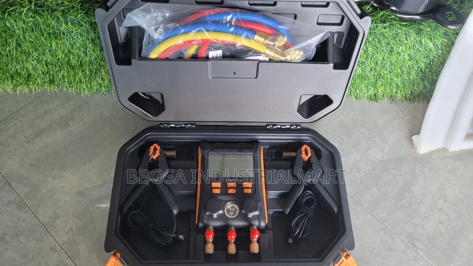 Digital Manfold Gauge Elitech