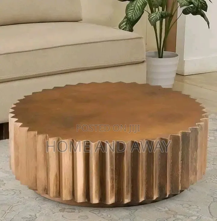Round Rustic Diana Center Tables in Any Colour With Delivery 600,000/-