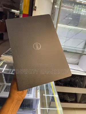 Laptop Dell Latitude 7300 8GB Intel Core i7 SSD 256GB