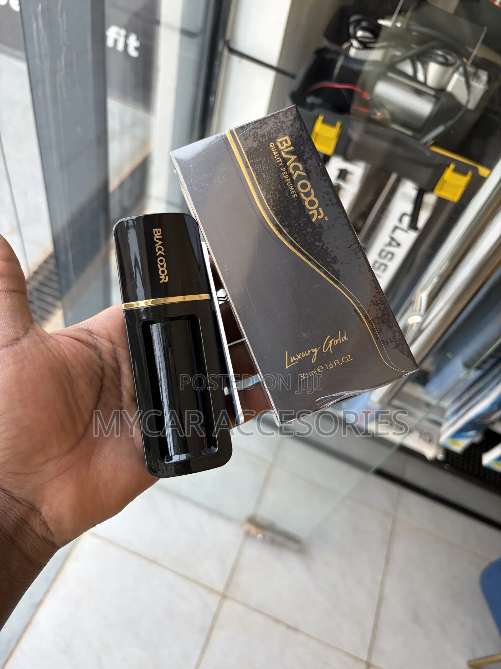 Black Odor Perfume for All Cars