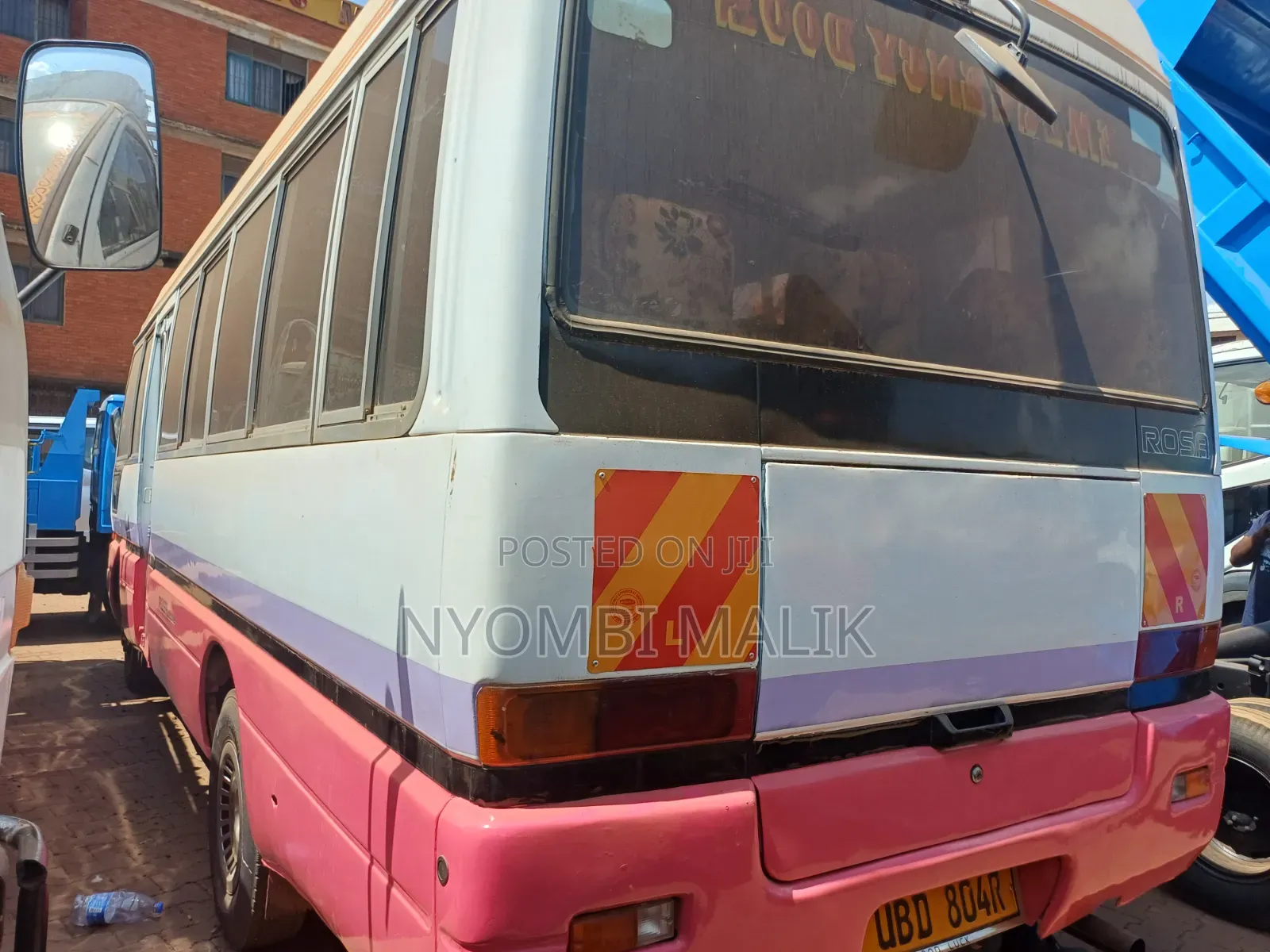 Mitsubishi Fuso Rosa 2001 Beige