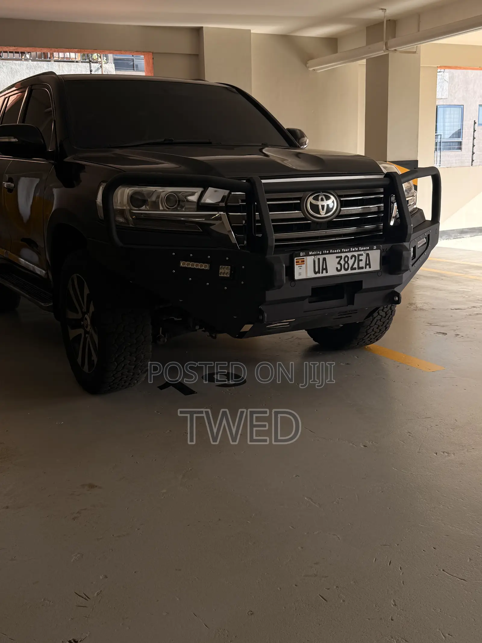 Toyota Land Cruiser 4.5 V8 GXR 2018 Black