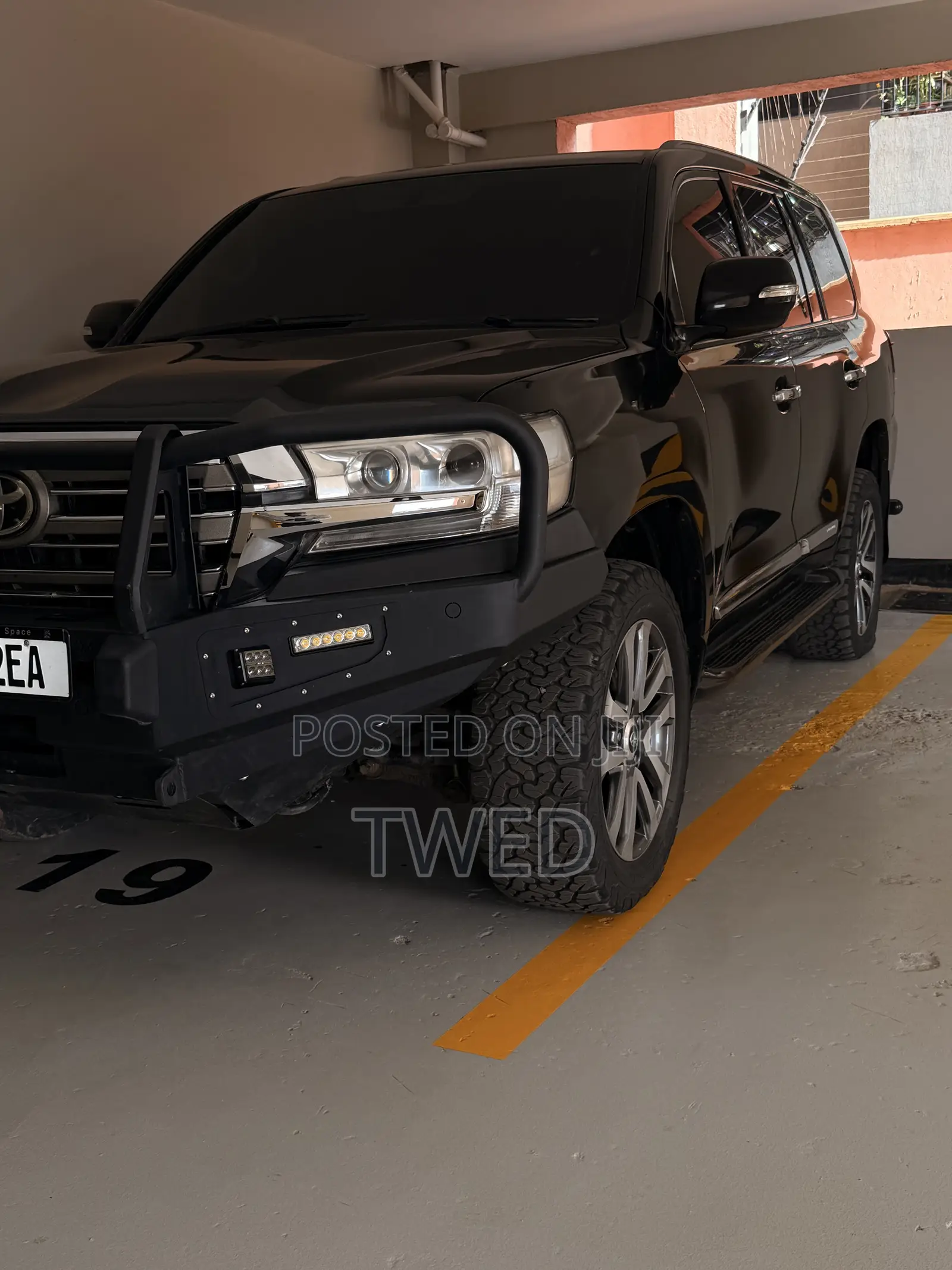 Toyota Land Cruiser 4.5 V8 GXR 2018 Black