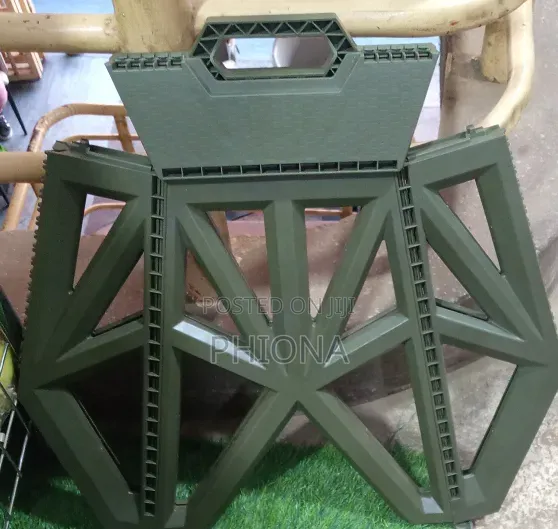 Adjustable Babygirl Stool