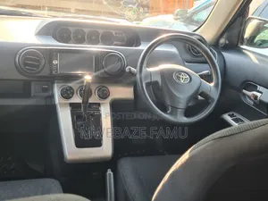Toyota Corolla Rumion 2008 Brown