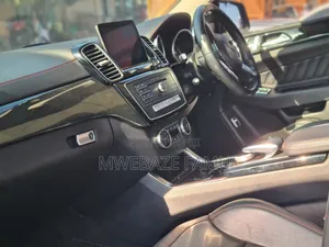 Mercedes-Benz GLE-Class 2017 Black