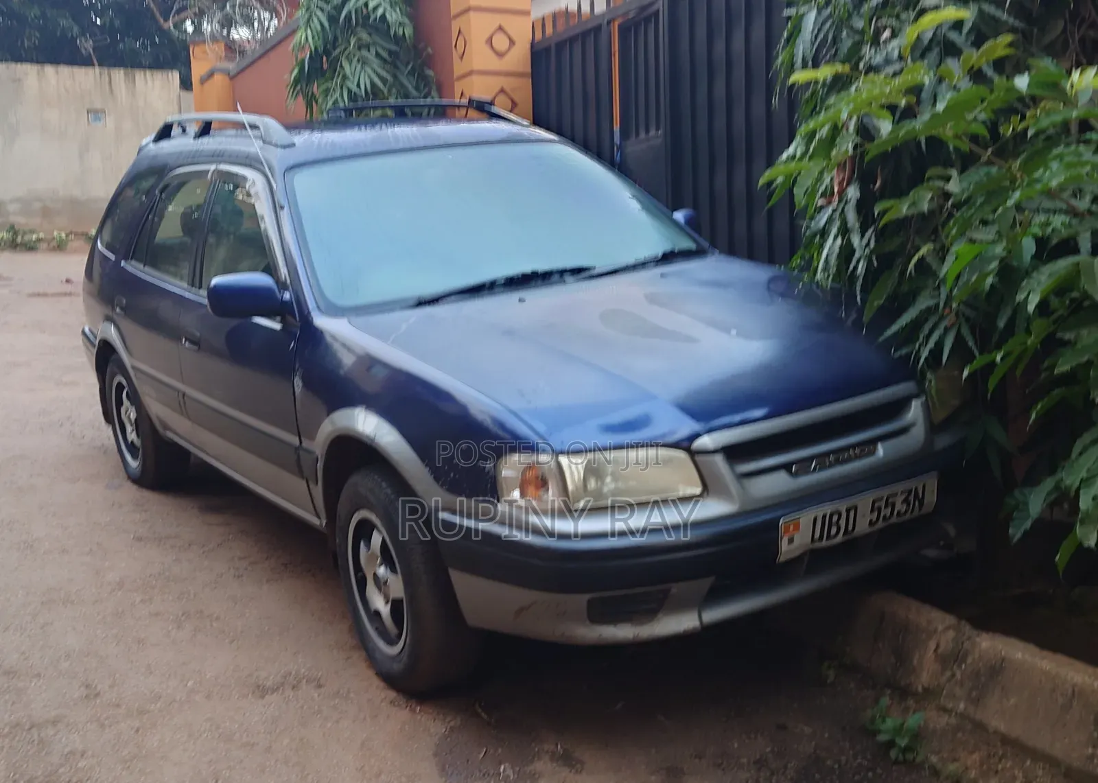 Toyota Carib 1997 Blue