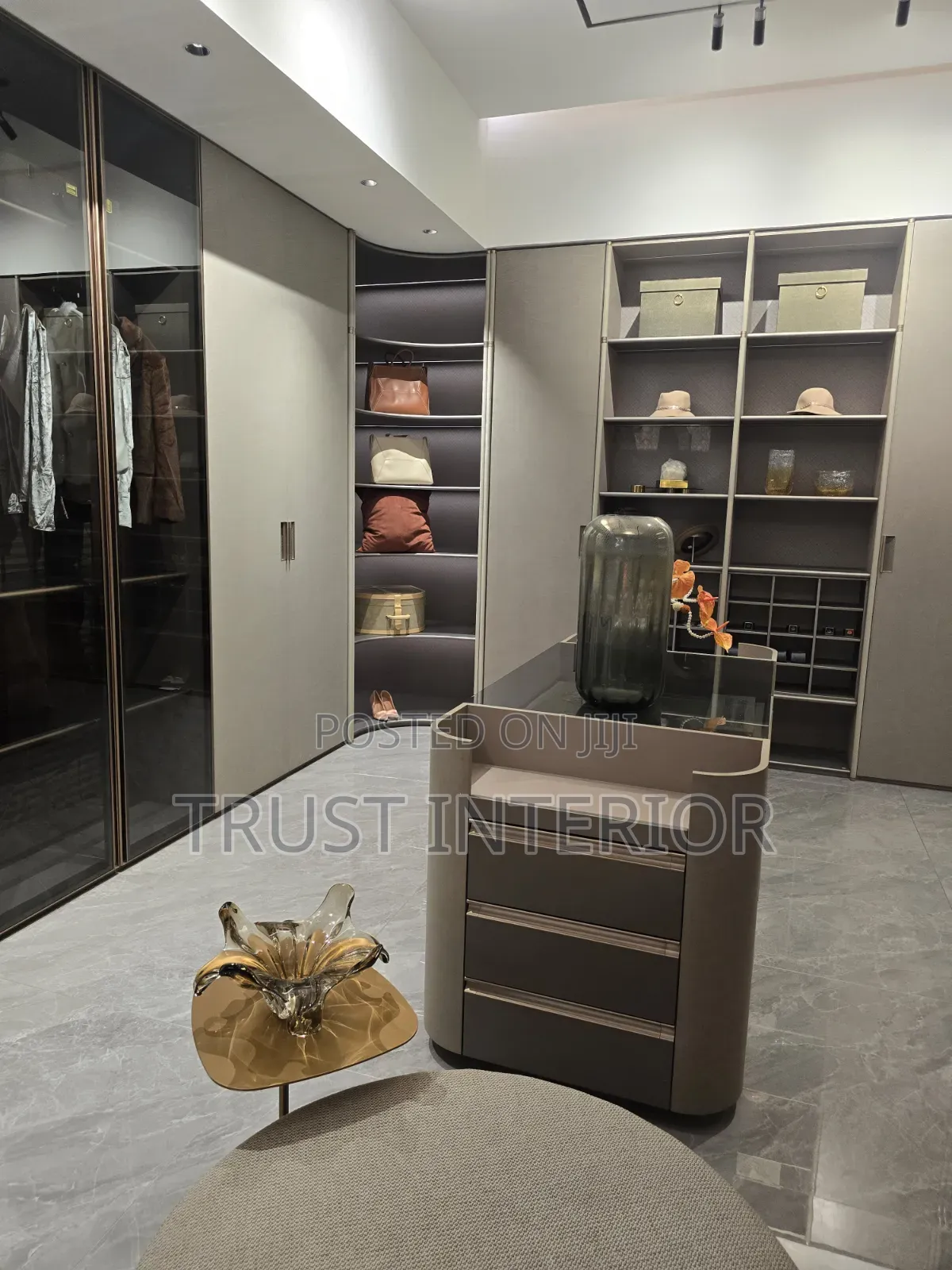Stylish Closet Fitters 4380