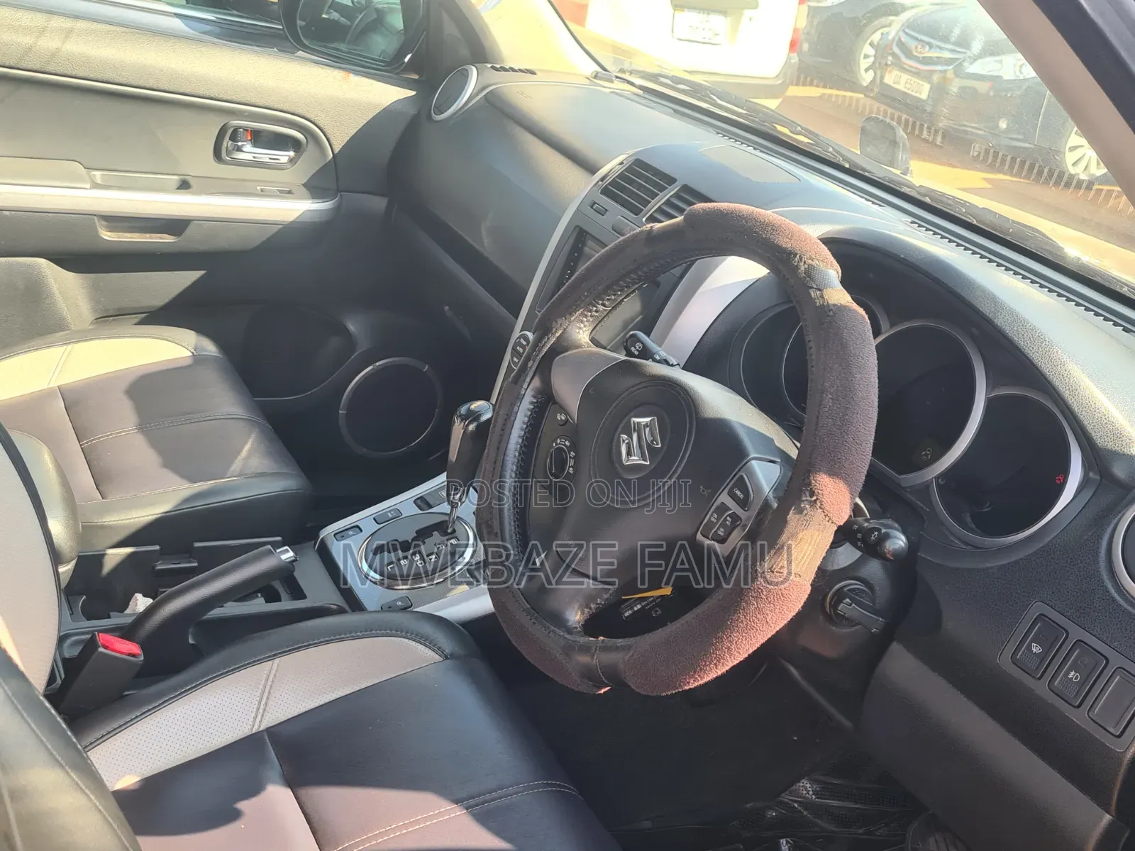 Suzuki Escudo 2010 Black