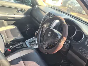 Suzuki Escudo 2010 Black