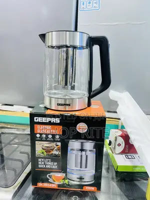 Geepas 1.8 Liters Glass Kettle