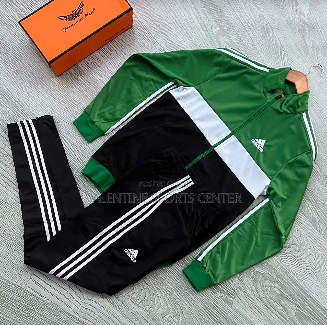 Vagastar Tracksuits Nike Original Material