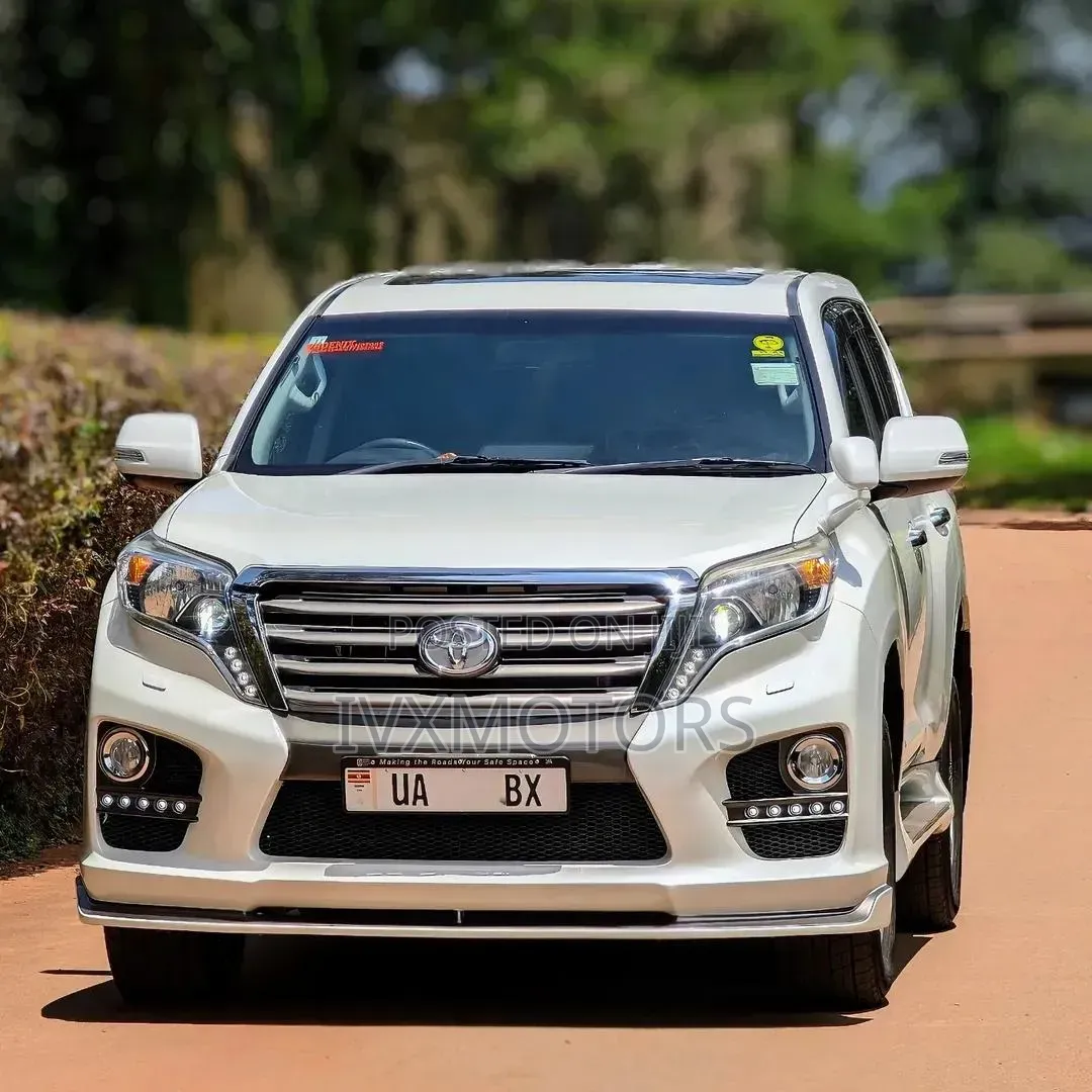 Toyota Land Cruiser 2015 White