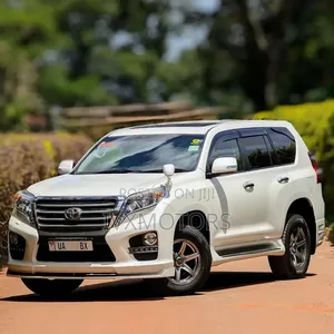 Toyota Land Cruiser 2015 White