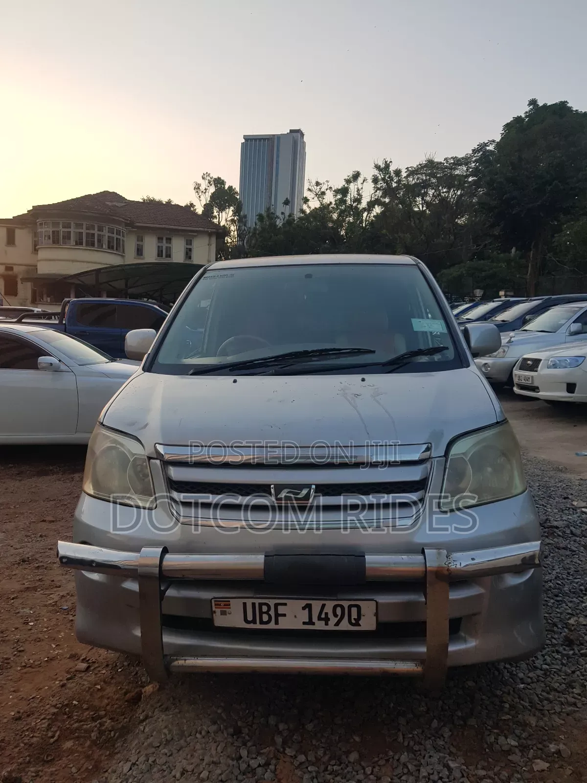 Toyota Noah 2005 Silver