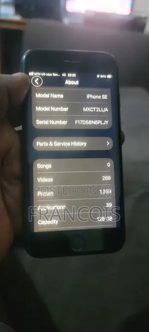 Apple iPhone SE 128 GB Black