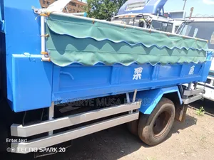 Isuzu Dumper Big Tyre